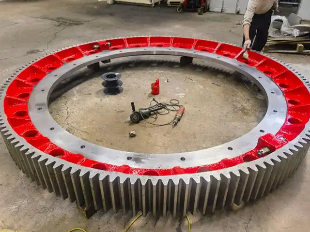 What Is a Large Spur Gear? Key Features and Applications?