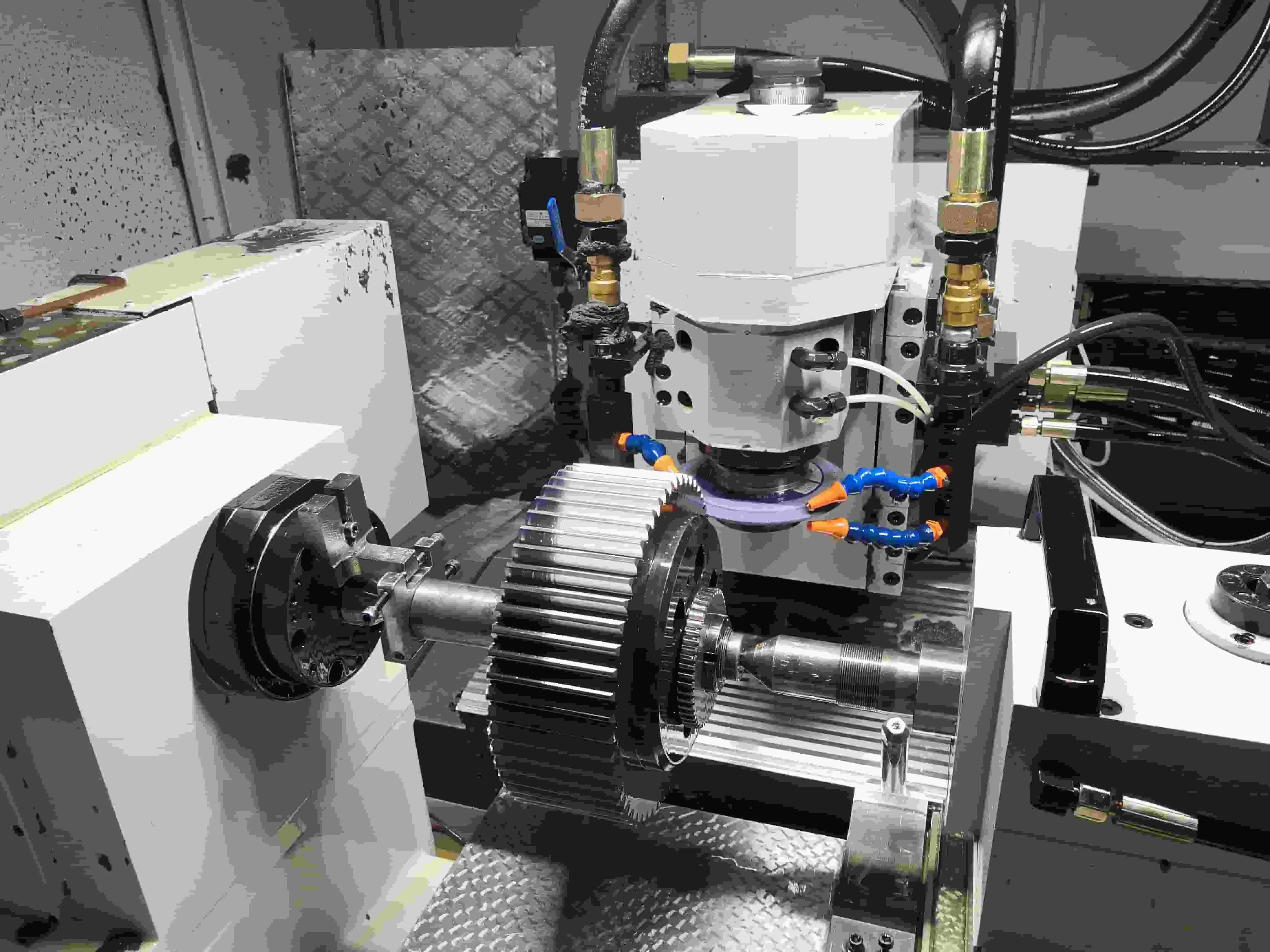 Spur Gear Grinding for Motor Reducers: Precision and Load Benefits