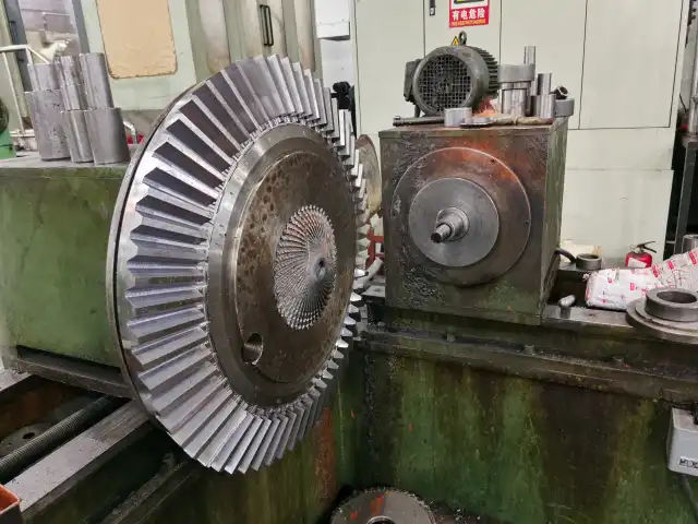 Straight and Spiral Bevel Gear for Mining Machinery Drives