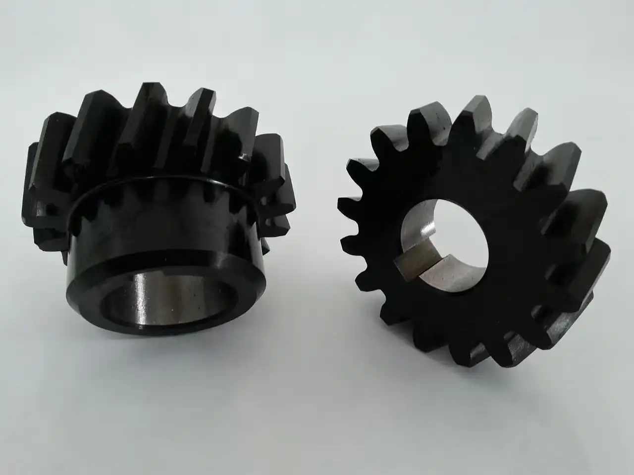 Left Hand vs Right Hand Helical Gear Guide